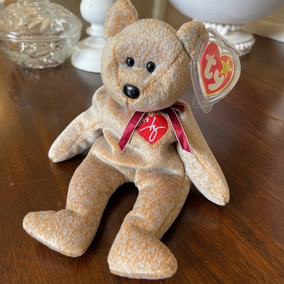 Ty “1999 signature” bear beanie baby